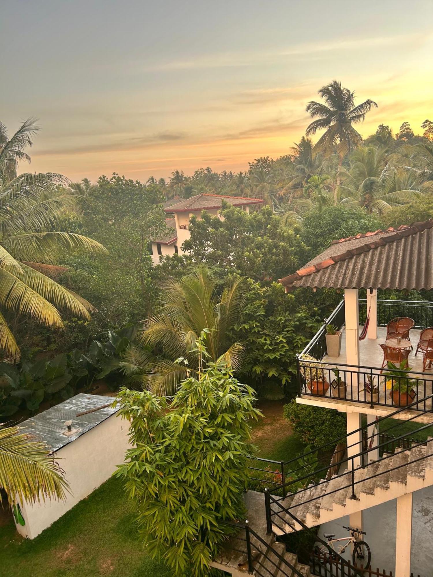Hotel One Bhakthi à Ahangama Extérieur photo